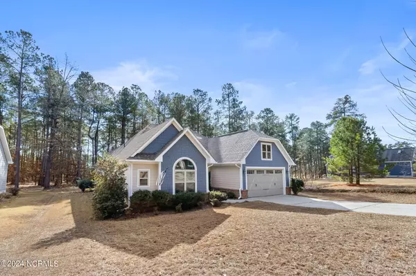 Aberdeen, NC 28315,370 Legacy Lakes Way