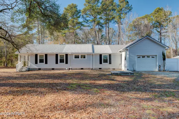 Kelly, NC 28448,305 Over Lyon RD