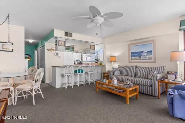 Carolina Beach, NC 28428,1311 Lake Park Boulevard S #Unit 15b