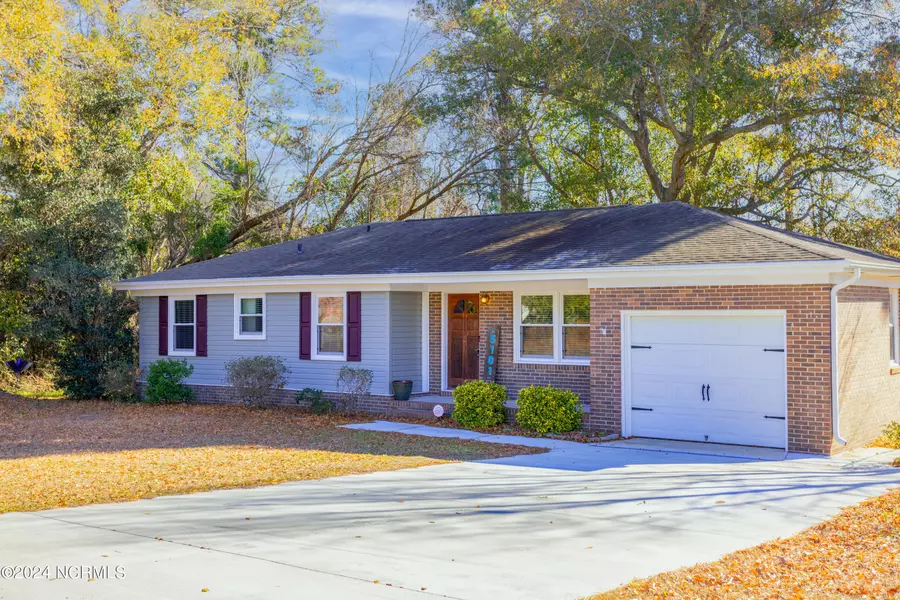 5101 Ilex Drive, Wilmington, NC 28412