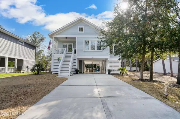 Oak Island, NC 28465,2003 W Yacht DR