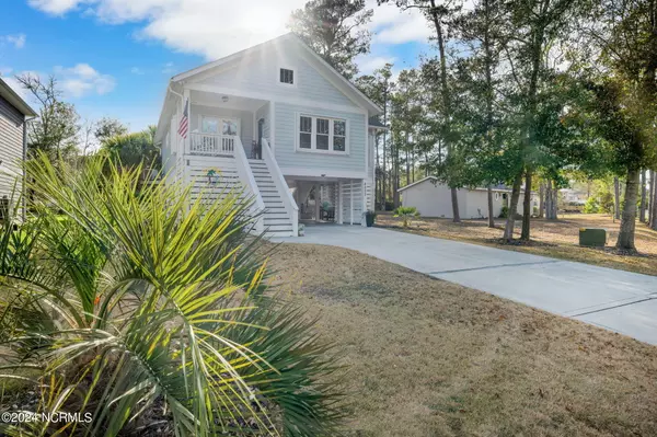 Oak Island, NC 28465,2003 W Yacht DR