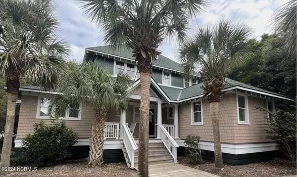 32 Earl Of Craven CT #E, Bald Head Island, NC 28461