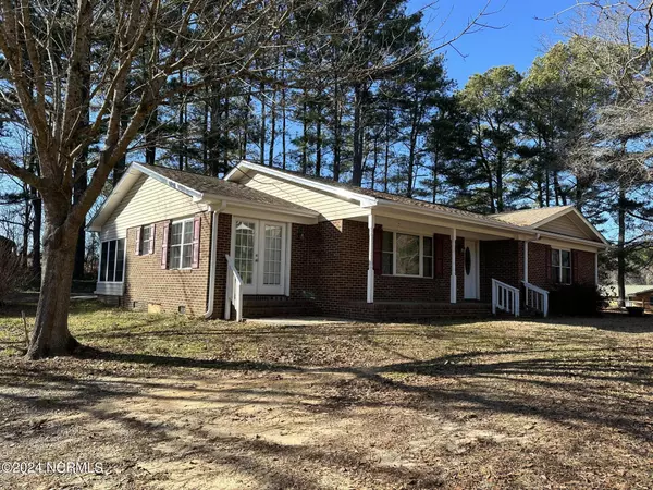 Carthage, NC 28327,1220 S McNeill ST