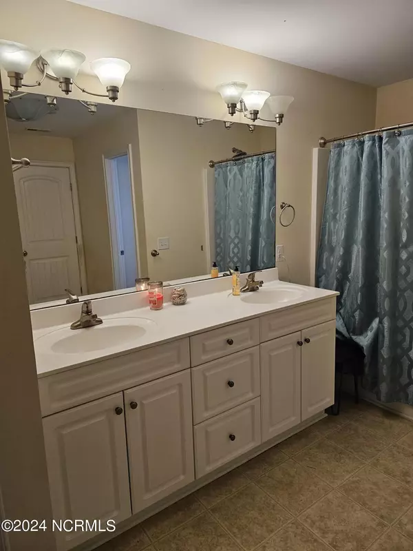 Supply, NC 28462,493 Lancaster Woods DR