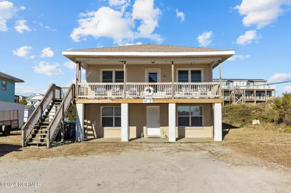 211 Club Colony Drive,  Atlantic Beach,  NC 28512