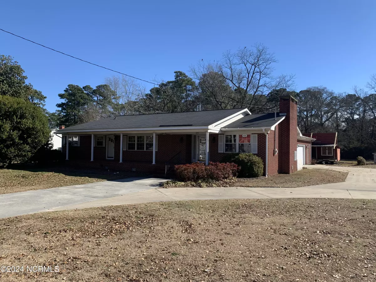 Kenansville, NC 28349,621 S Main ST