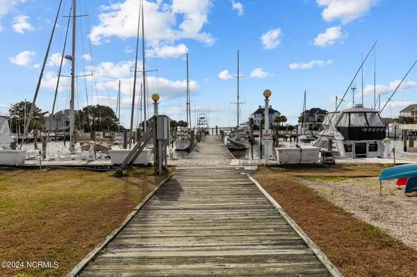 Beaufort, NC 28516,409 Island Drive, Slip 41