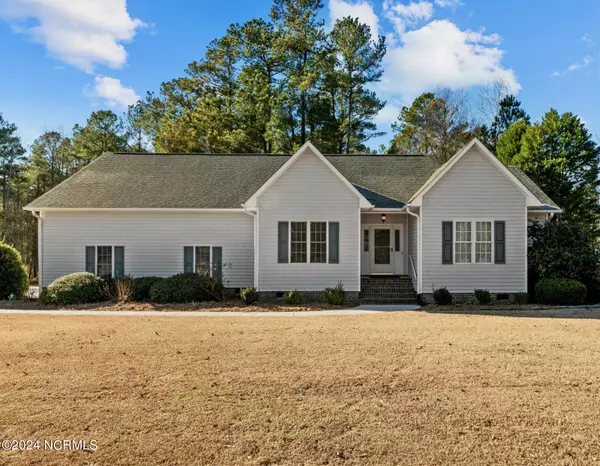 713 Taberna Circle, New Bern, NC 28562