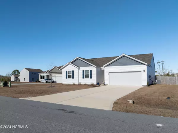 Peletier, NC 28584,286 Norris Landing RD