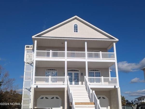 270 Live Oak RD,  Newport,  NC 28570