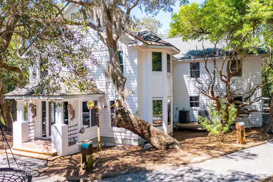 30 Cedar CT, Bald Head Island, NC 28461