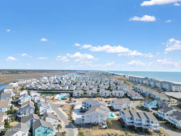 Ocean Isle Beach, NC 28469,12 Schooner Dr DR #8