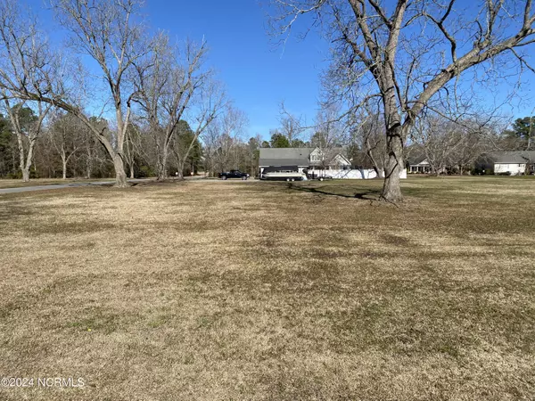 Lot #42 Near 104 Pecan AVE,  Lake Waccamaw,  NC 28450