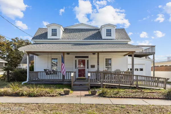 104 Gordon ST, Beaufort, NC 28516