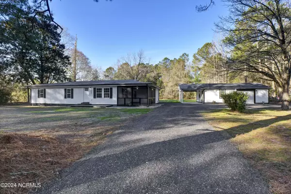 Watha, NC 28478,9045 Mary Slocum Road SW