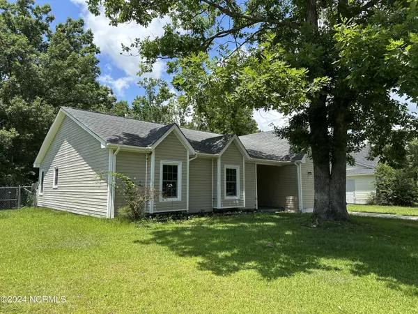 Jacksonville, NC 28546,124 Broadleaf DR