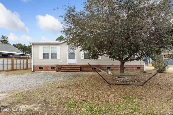 Surf City, NC 28445,318 Blue Fan ST