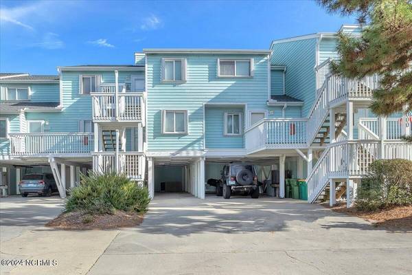 2005 Surfrider CT, Kure Beach, NC 28449