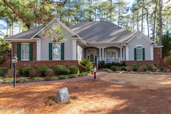 2 Hobkirk Court, Pinehurst, NC 28374