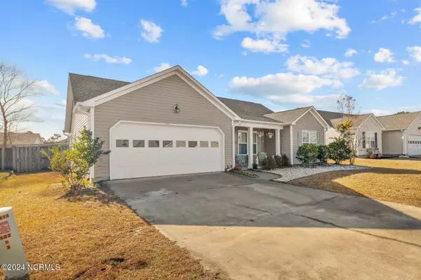 Holly Ridge, NC 28445,305 Rose Bud Lane