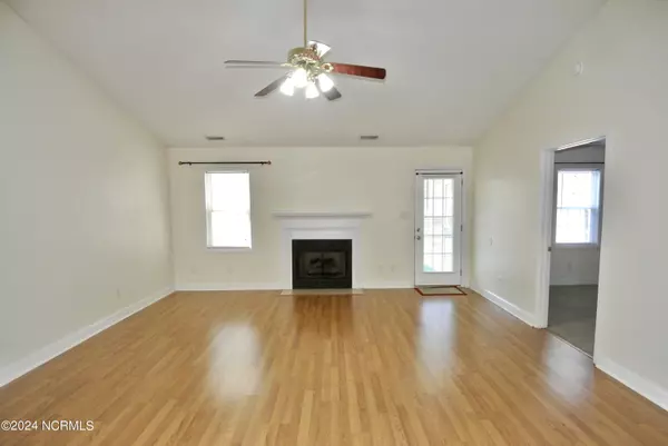 New Bern, NC 28562,203 Monterey CIR