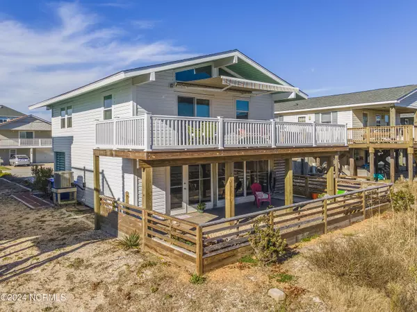 Surf City, NC 28445,1310 N Topsail DR