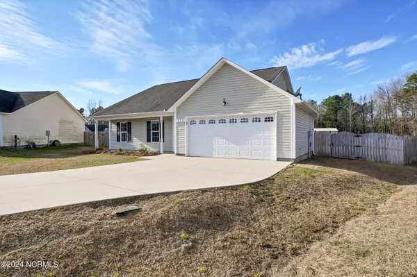 Beulaville, NC 28518,311 Caleb CT