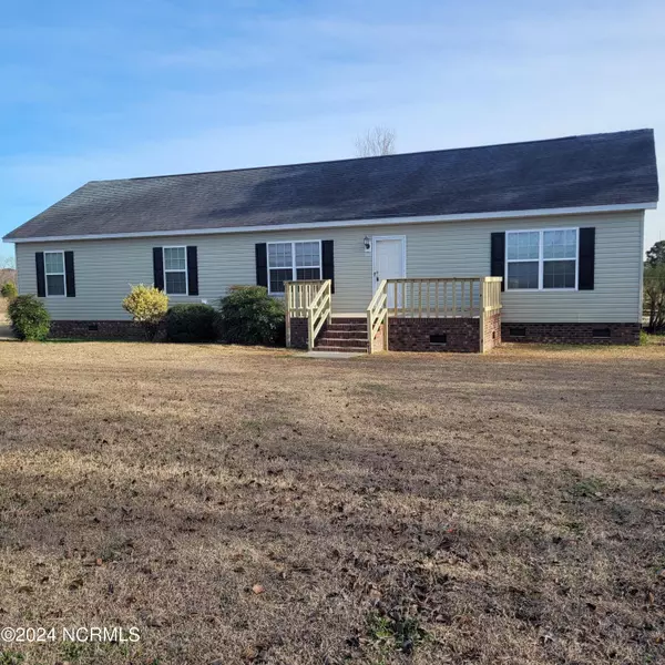 532 Pasture Branch RD, Rose Hill, NC 28458