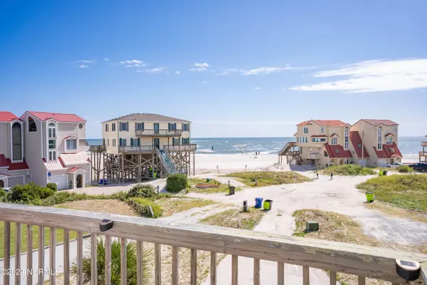 North Topsail Beach, NC 28460,2385 New River Inlet RD