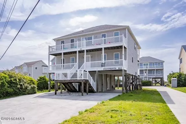 812 N Topsail DR, Surf City, NC 28445