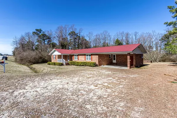 Beulaville, NC 28518,1186 Beulaville HWY