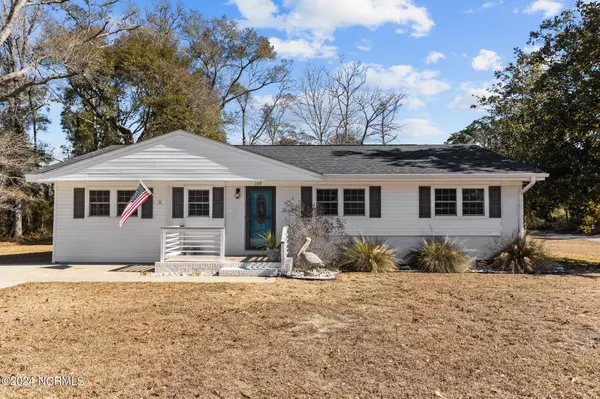 109 Yaupon DR, Cape Carteret, NC 28584