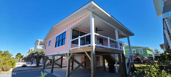 Sunset Beach, NC 28468,423 2nd Street