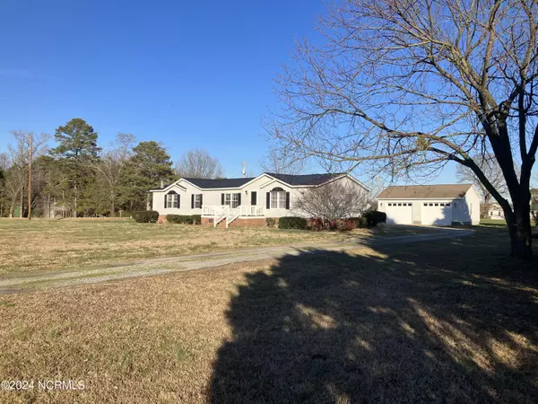 Princeton, NC 27569,15 Bizzell Braswell RD