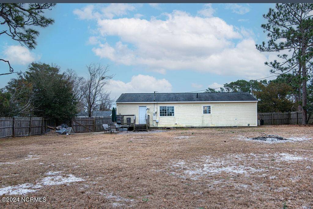 Hubert, NC 28539,80 Crown Point RD