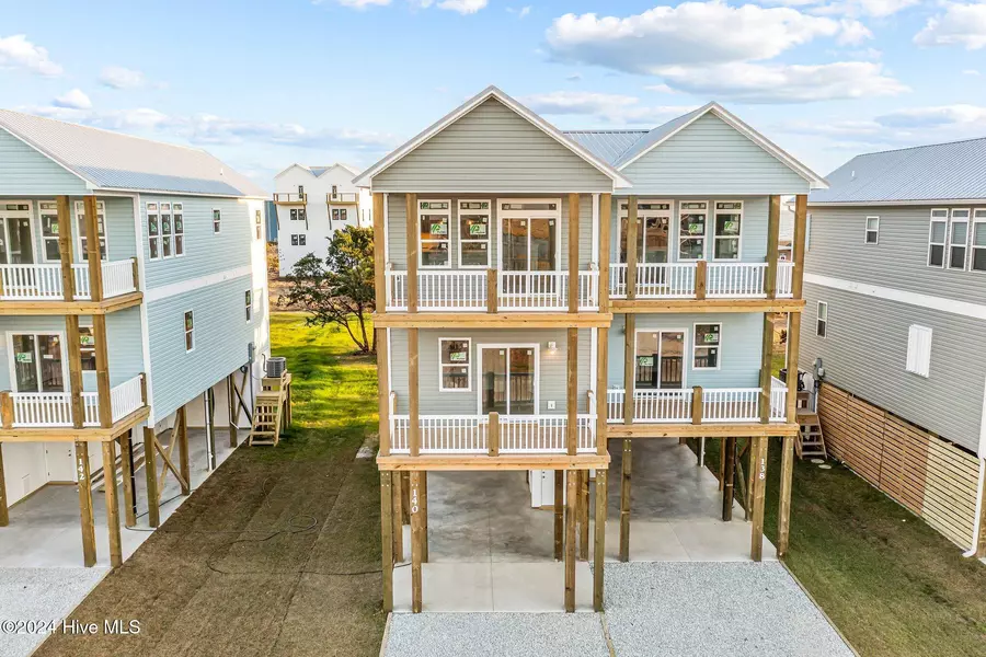 140 Sea Gull LN, North Topsail Beach, NC 28460