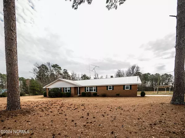 Lumberton, NC 28358,1982 Rowan R RD