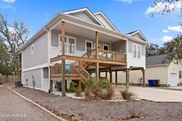 Oak Island, NC 28465,220 NE 54th ST