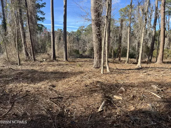 New Bern, NC 28560,330 Glenburnie DR
