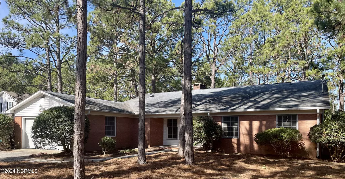 Whispering Pines, NC 28327,145 Pine Lake DR