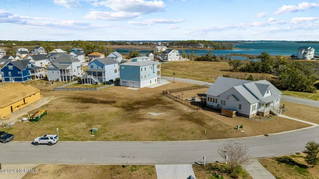 1302 Fathom WAY, Morehead City, NC 28557