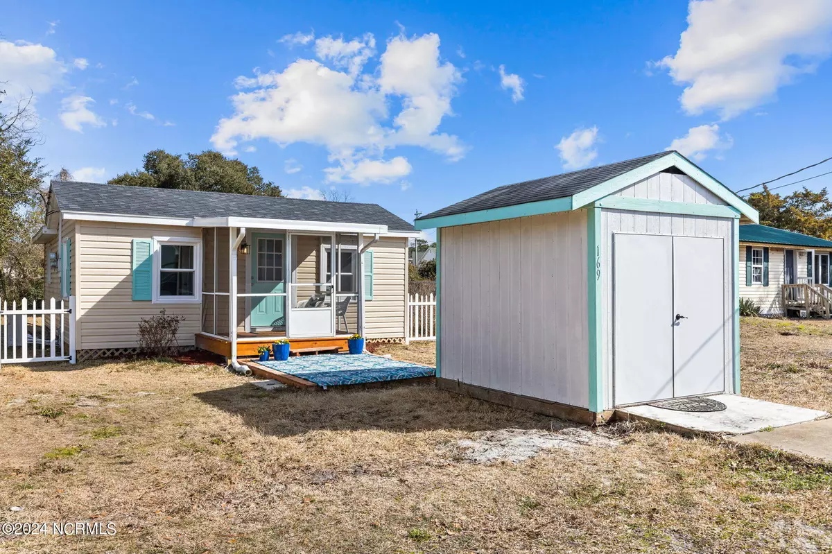 Newport, NC 28570,169 Charles ST