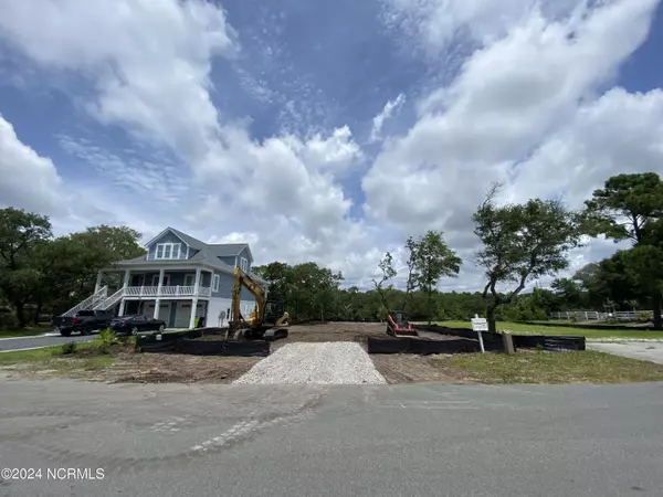 Lot 2 E Yacht DR, Oak Island, NC 28465