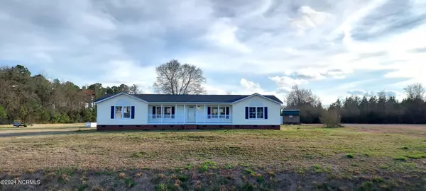 2430 Nc 24, Beulaville, NC 28518