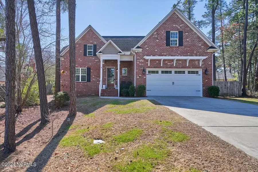 8 Regal Way, Pinehurst, NC 28374