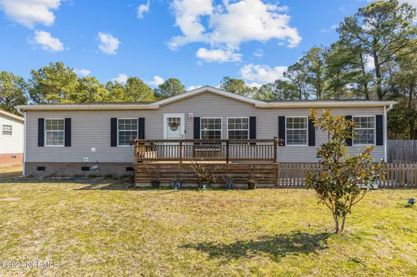 128 Forest Line Drive, Newport, NC 28570