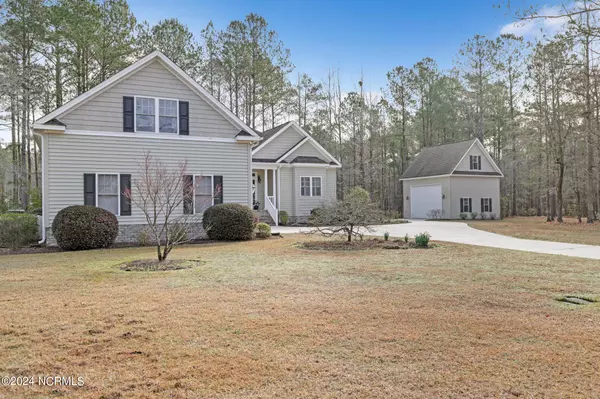 3803 Lichen LN, New Bern, NC 28562