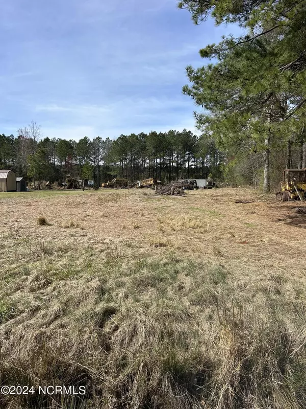 Snow Hill, NC 28580,238 Free Gospel RD