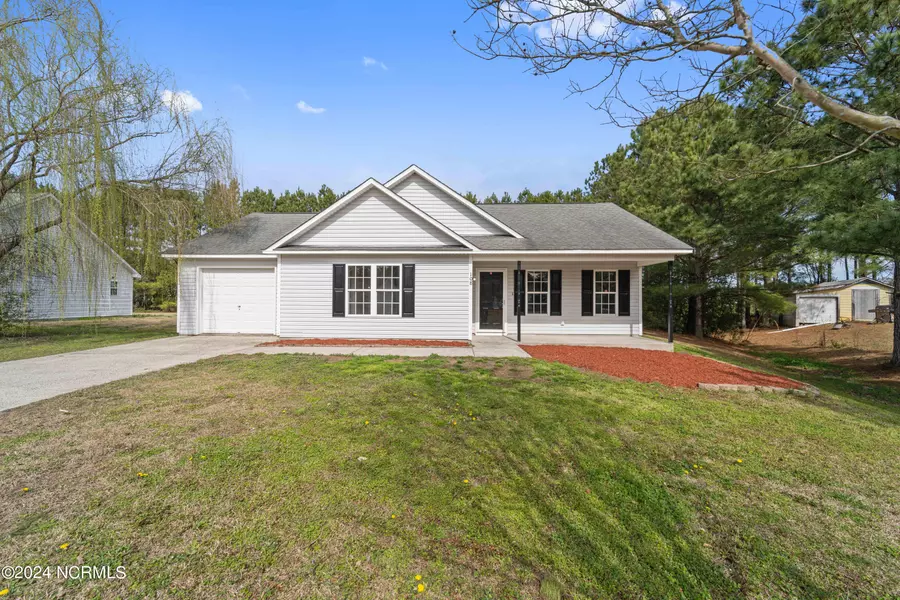 108 Willowbend DR, Burgaw, NC 28425